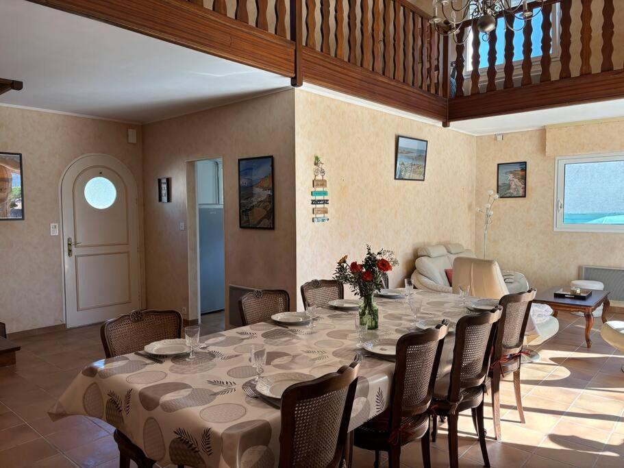 Maison Bord De Mer Пенестин Экстерьер фото